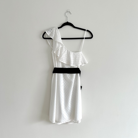Madewell One-Shoulder White Lace Ruffle Dress with Black Silk Belt Size XS - Picture 7 of 11